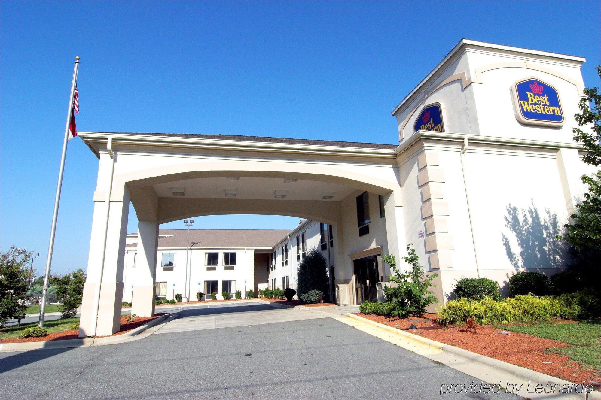 Days Inn By Wyndham Burlington East Haw River Exterior photo